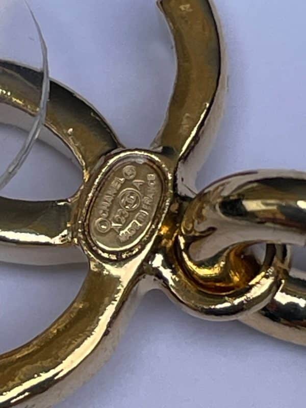 chanel cc logo pearl drop pendant dangle earrings red & gold 