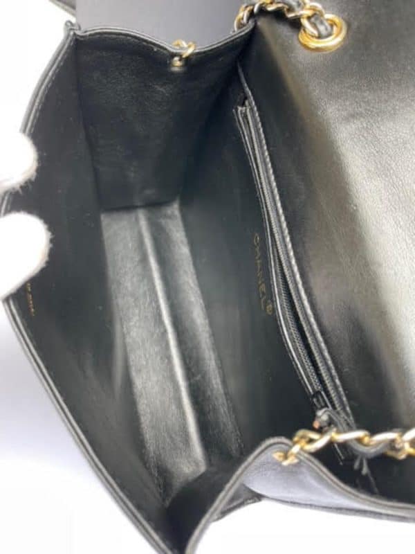 chanel vintage cc logo quilted shoulder flap bag black timeless c.1989 1991