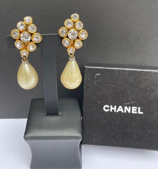 chanel vintage baroque pearl drop & lozenge diamente cabochons earrings c.1971 w/box