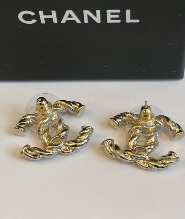 chanel cc logo pierce earrings crystals & pearl earrings