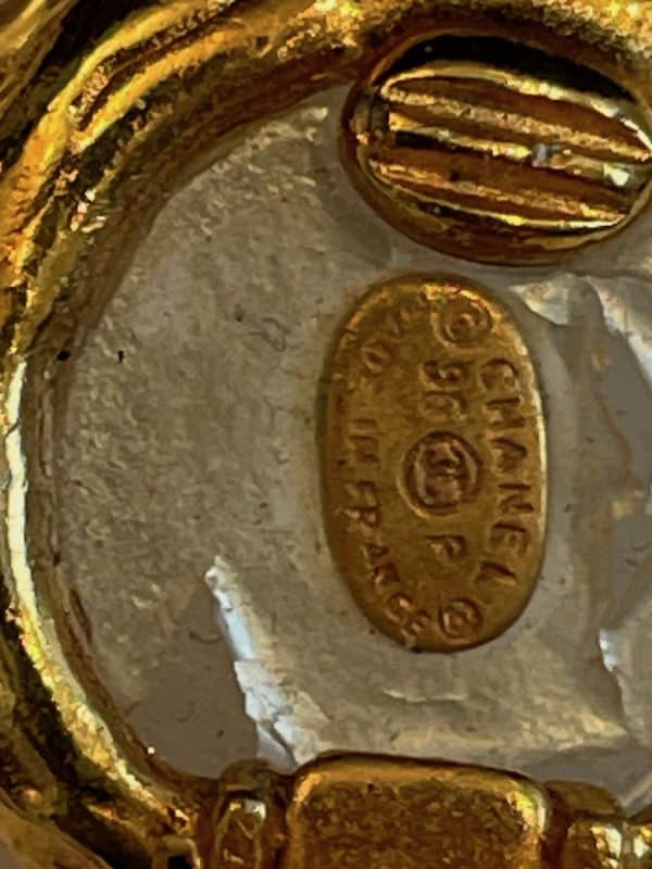 chanel vintage pearl cc logo drop earrings clip on spring 1997