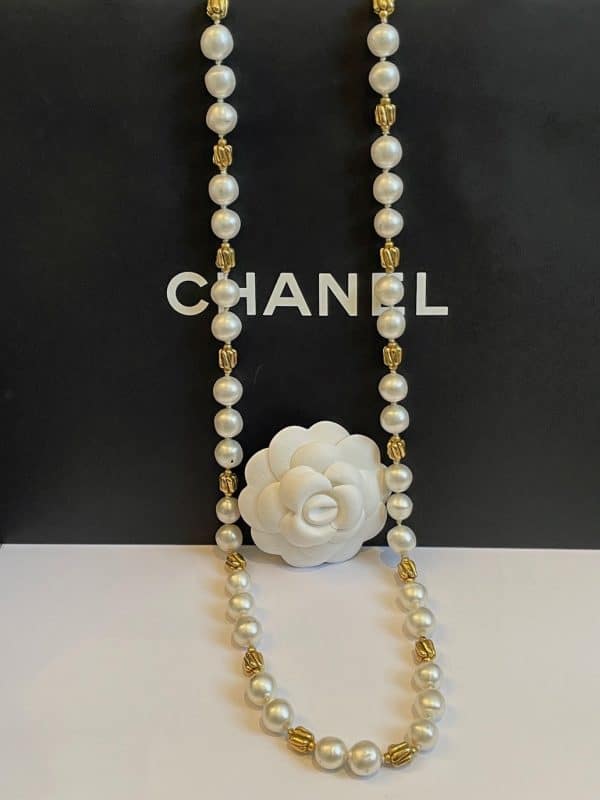 chanel vintage pearl necklace twisted 24k gold plated charms 1980 w/box