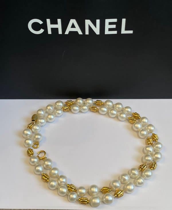 chanel vintage pearl necklace twisted 24k gold plated charms 1980 w/box