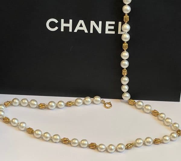 chanel vintage pearl necklace twisted 24k gold plated charms 1980 w/box