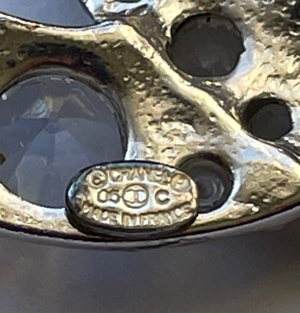 chanel cc logo large crystal brooch collection 2005 w/box