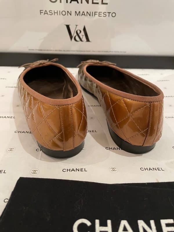 chanel rare ballet flat cc logo matelassé quilted shoes gold & bronze
