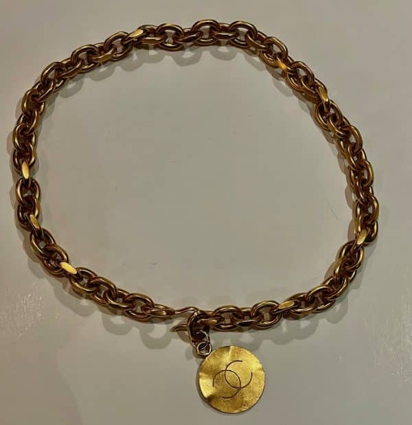 chanel 1990s rare chunky hammered chain & cc logo medallion belt necklace