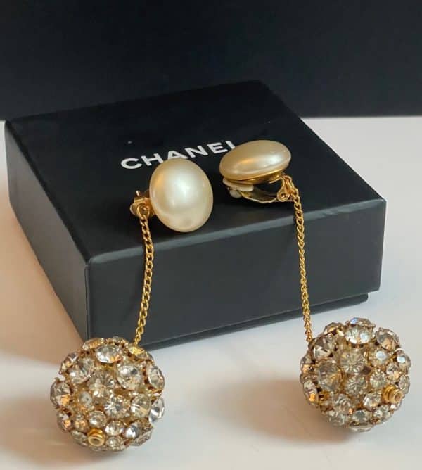 chanel vintage 1992 gold & pearl collection 28 crystal sphere ball chain drop earrings