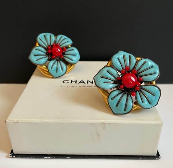 chanel vintage rare large blue turquoise camellia clip on earrings 1990