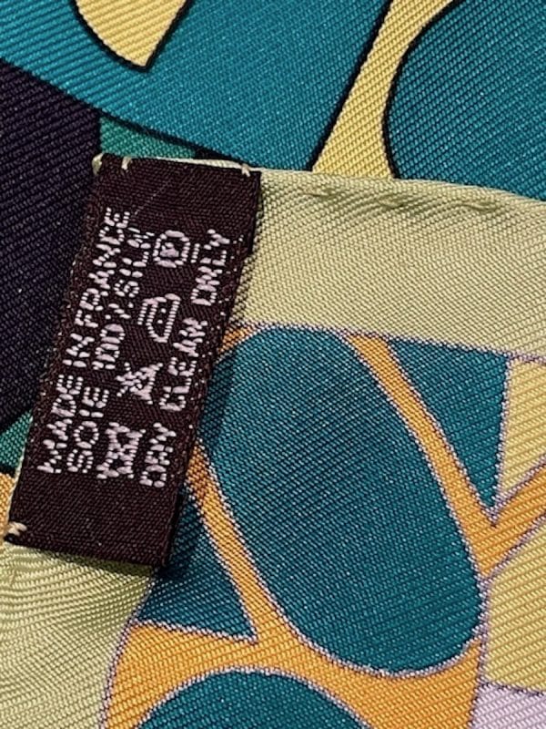 hermÈs silk scarf mots de soie by virginie jamin 2011 w/box