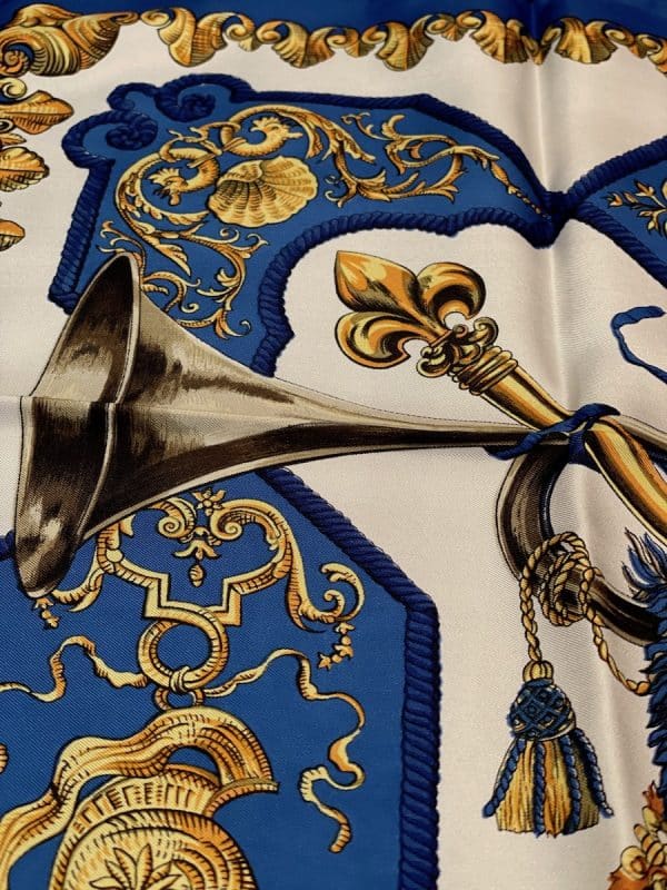 hermÈs silk scarf ludovicus magnus (louis iv) blue by françoise de la perrière w/box