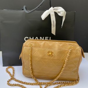 chanel vintage diamond quilted beige cc logo double shoulder strap 1996