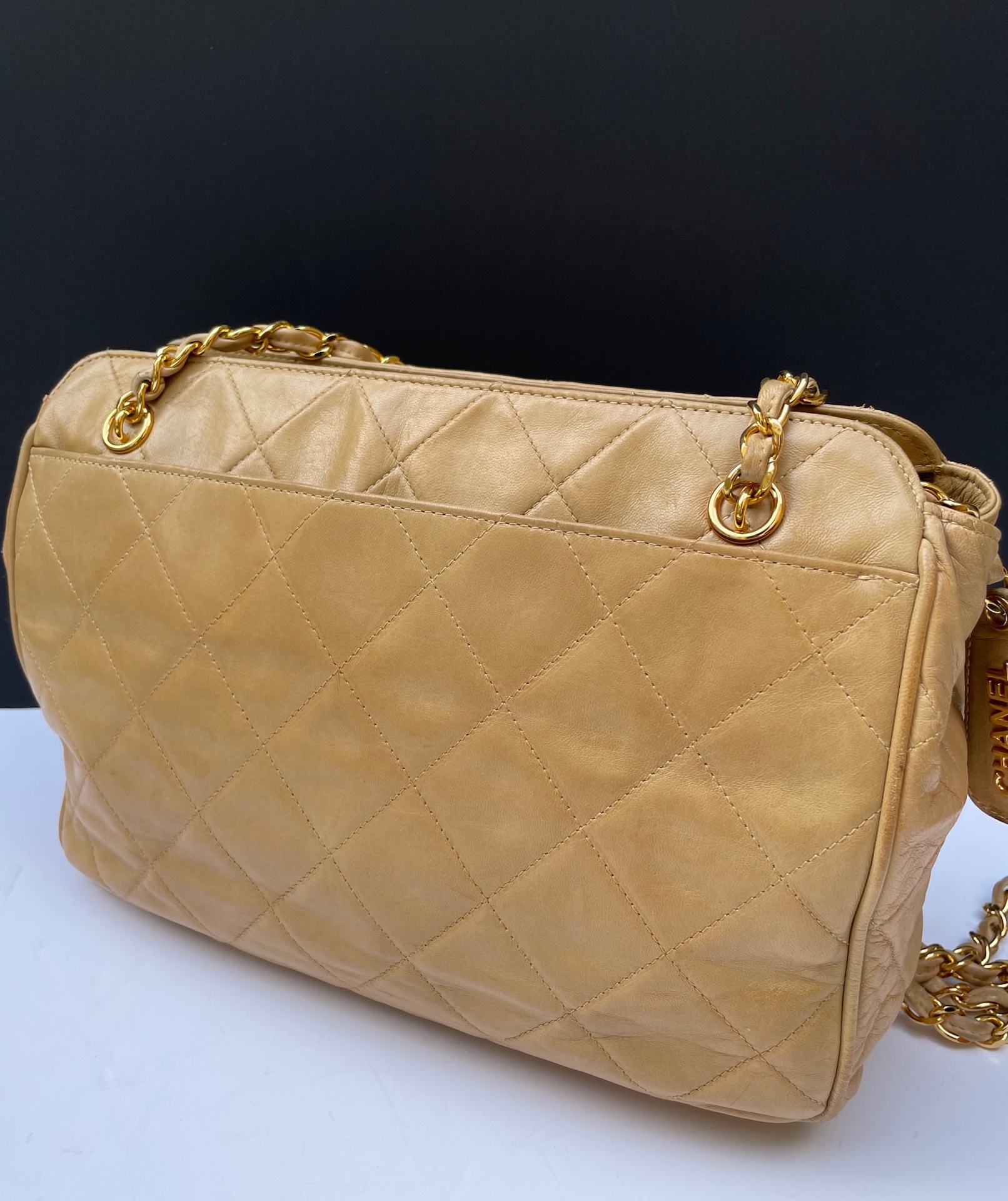 chanel vintage diamond quilted beige cc logo double shoulder strap 1996